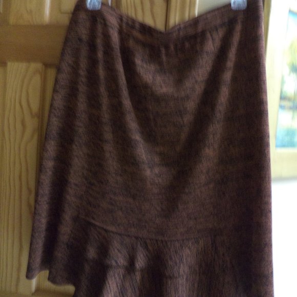 Exclusively MISOOK Skirt with a Flare~Bronze + Black Heathered ~Pleat Accents~2X - Picture 7 of 10
